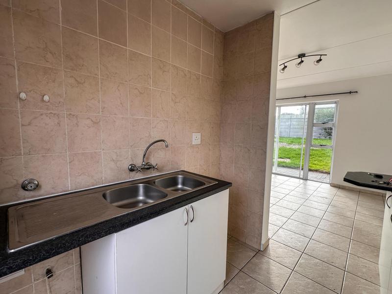 2 Bedroom Property for Sale in Protea Heights Western Cape
